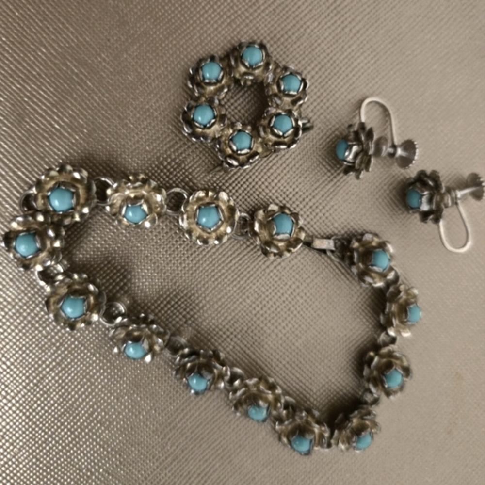 Full Set - Rare Vintage Silver & Turquoise Bracelet, Screw Back Earrings, Brooch